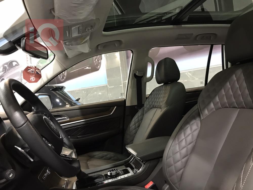 ئێم جی RX8